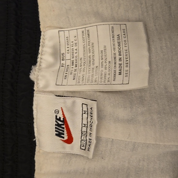 Nike Lined Windbreaker Pants Womans Size Medium 8 to 10 Black - Picture 4 of 13